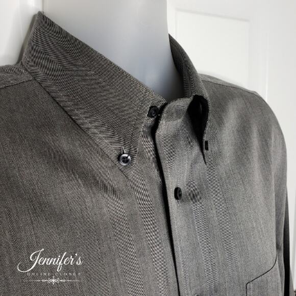 3/$25 Jos. A. Bank Men's Gray Button-Down Long Sleeve Shirt - Picture 4 of 13